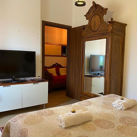Agriturismo La Ruota Montelupo Albese Bagian luar foto